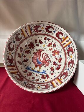Hand-Painted Galleto Rooster Serving Bowl in Red and White